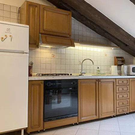 La Mansarda Di Pino Apartament *