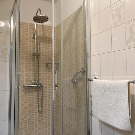 La Mansarda Di Pino Apartament *